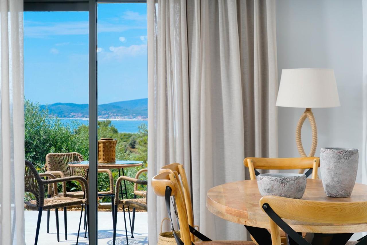 Videre Luxury Suites Potos Exterior photo